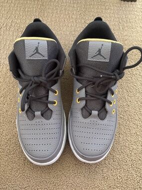 Nike Air Jordan Max Aura 5